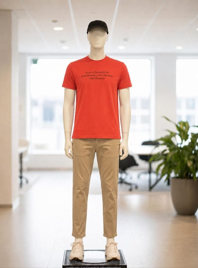 Short Sleeve Punch Red T-Shirt Picture from Front