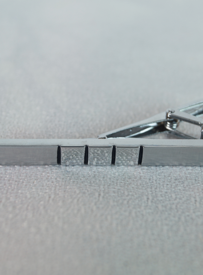 Sliver Lined Tie Pin