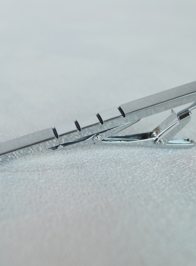 Sliver Lined Tie Pin
