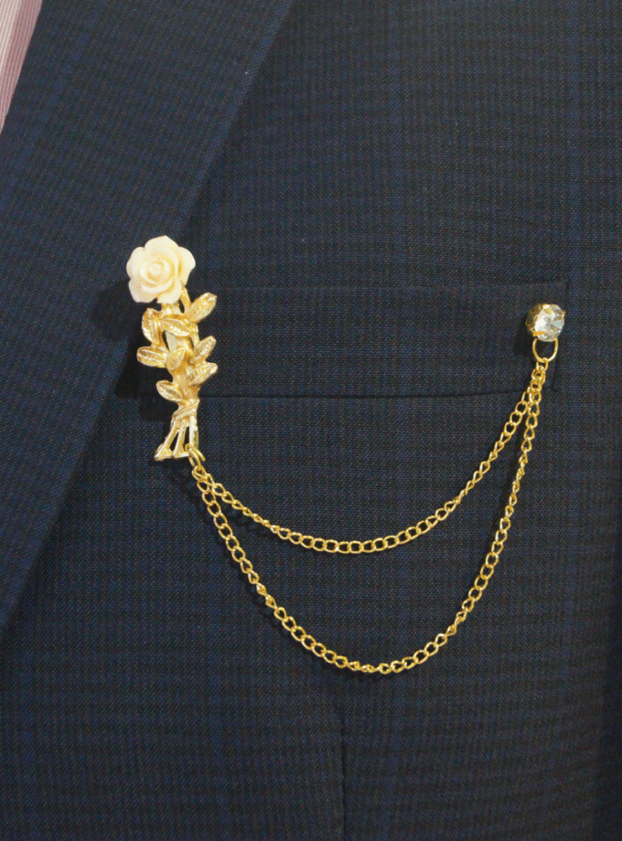 Rose Pocket brooch chain