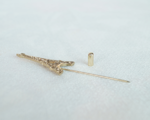 Eiffel Fashion Lapel Pin - Image 2