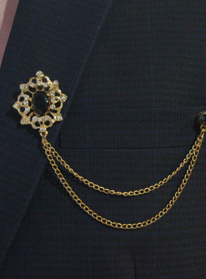Black Pearl Pocket brooch chain