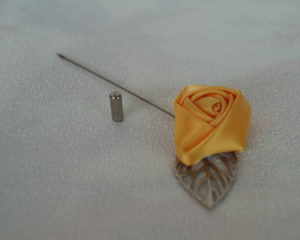 Decent Flower Lapel Pin - Image 4